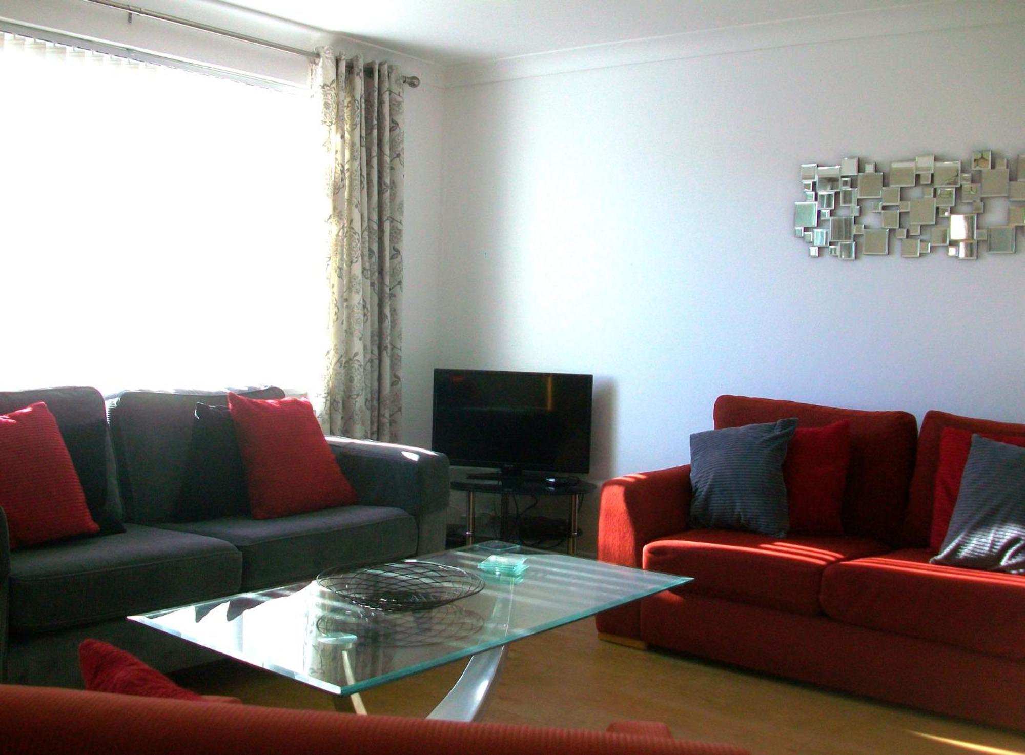Вилла Number 8 With Free Parking Bury St. Edmunds Экстерьер фото